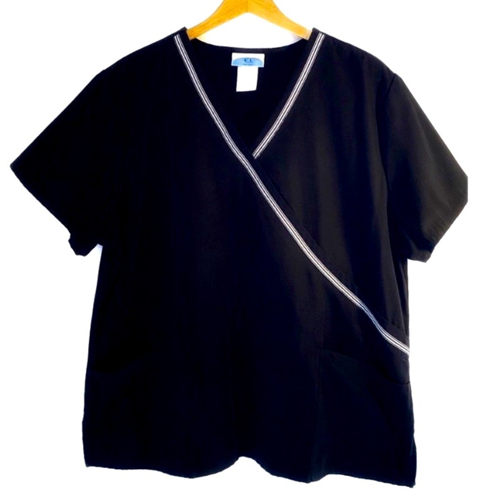 SB Scrubs Women’s Black & White Style 960 Medical Scrubs Top, Size XL